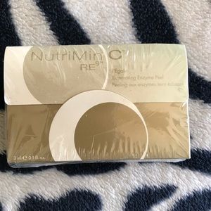 Arbonne NutriMin C RE9 Illuminating Enzyme Peel
